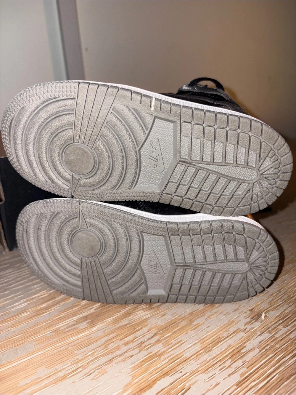 Nike worn sz